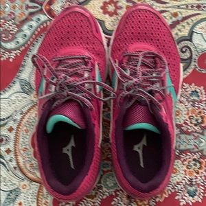 Mizuno running shoes